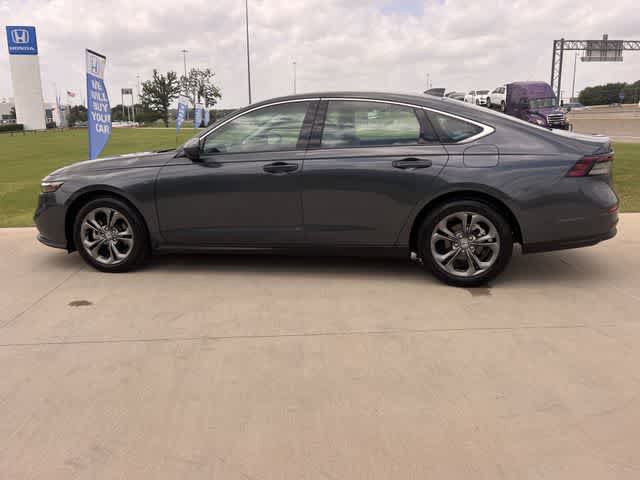 Used 2023 Honda Accord EX image 4