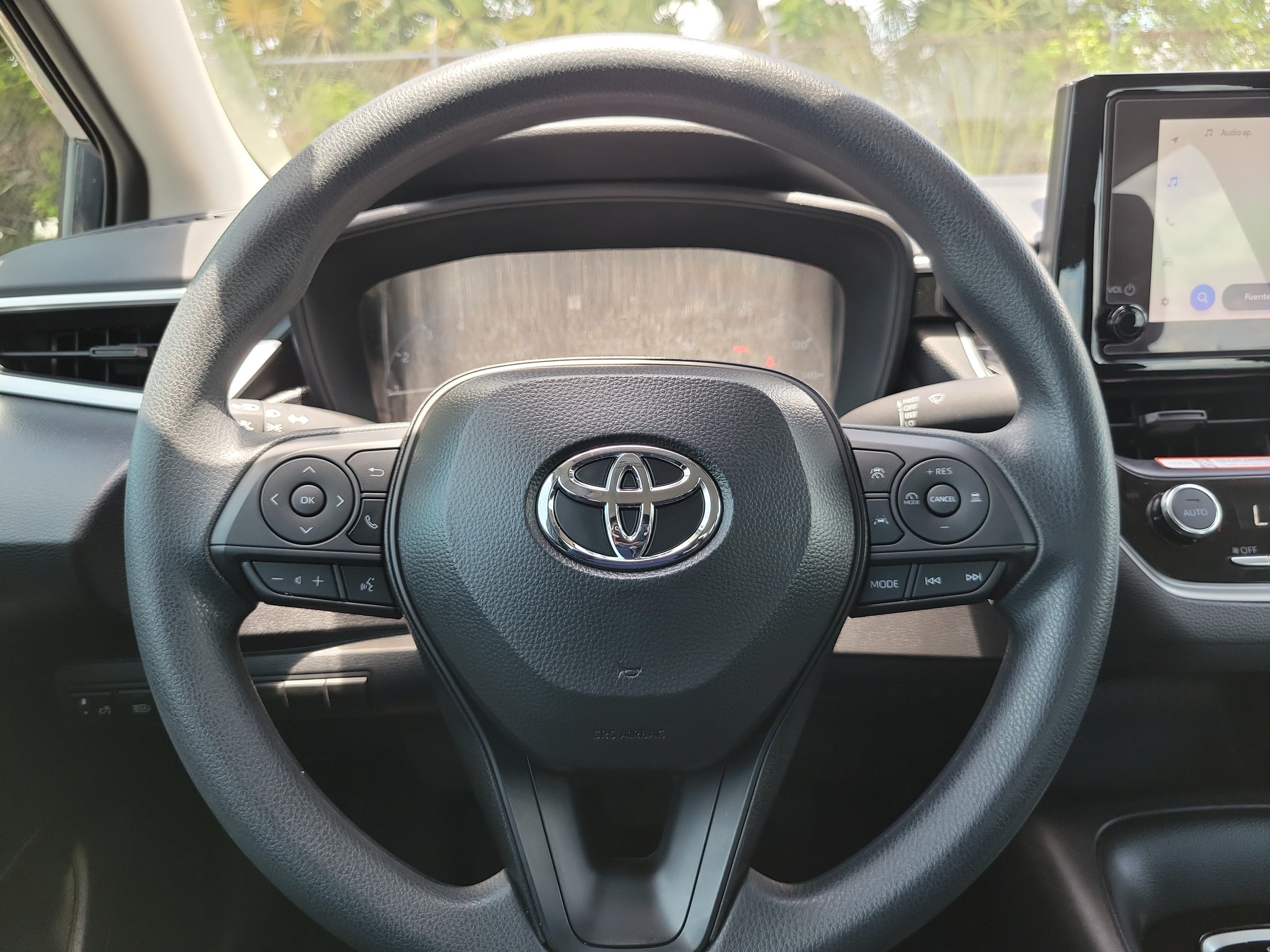 Used 2025 Toyota Corolla LE w/ Convenience Package FWD image 23