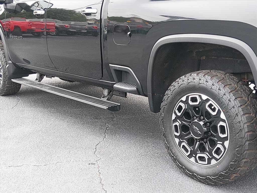 Used 2022 Chevrolet Silverado 2500 High Country w/ Safety Package II AWD/4WD image 18
