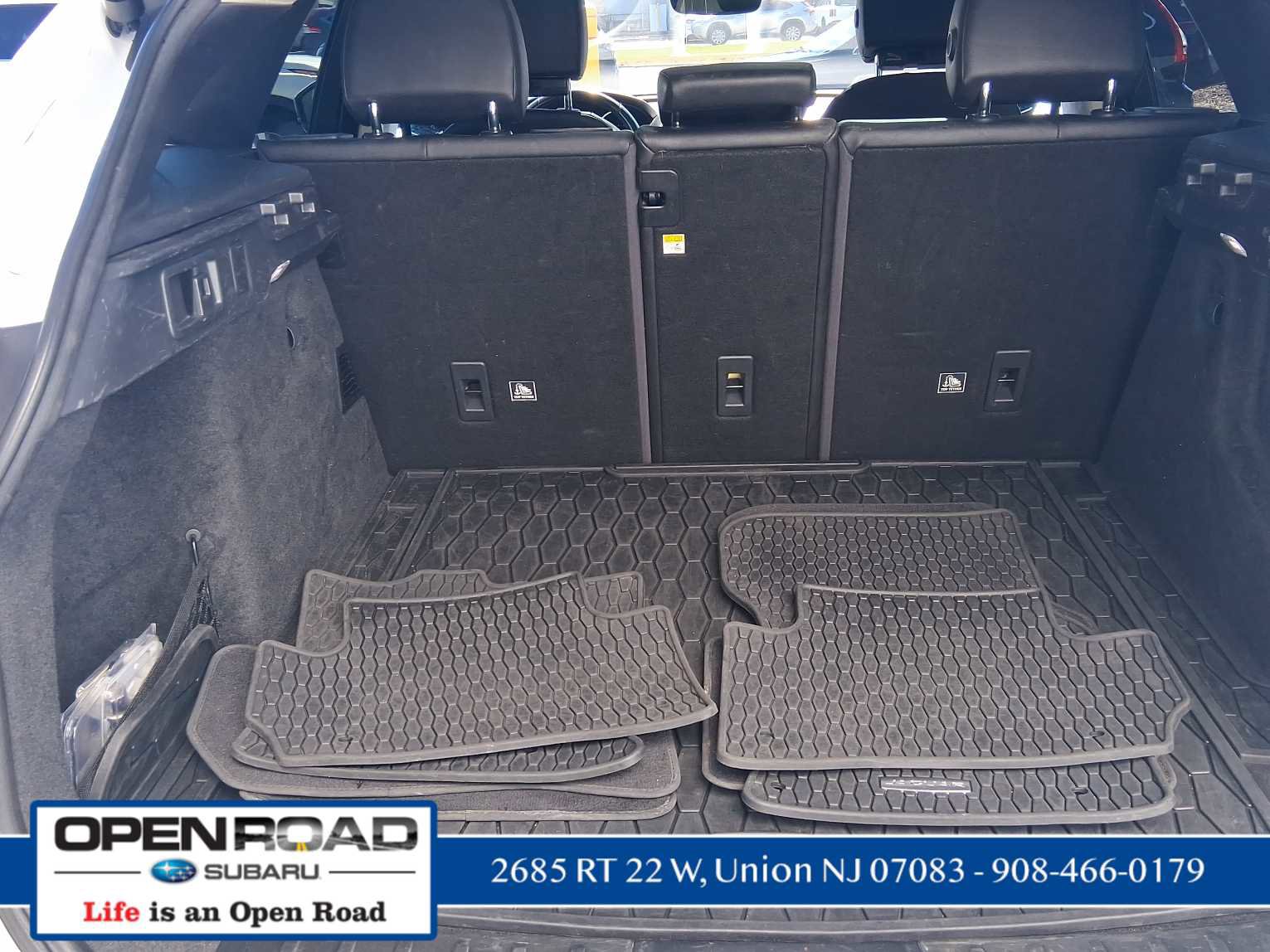 Used 2020 Jaguar F-PACE Premium image 9