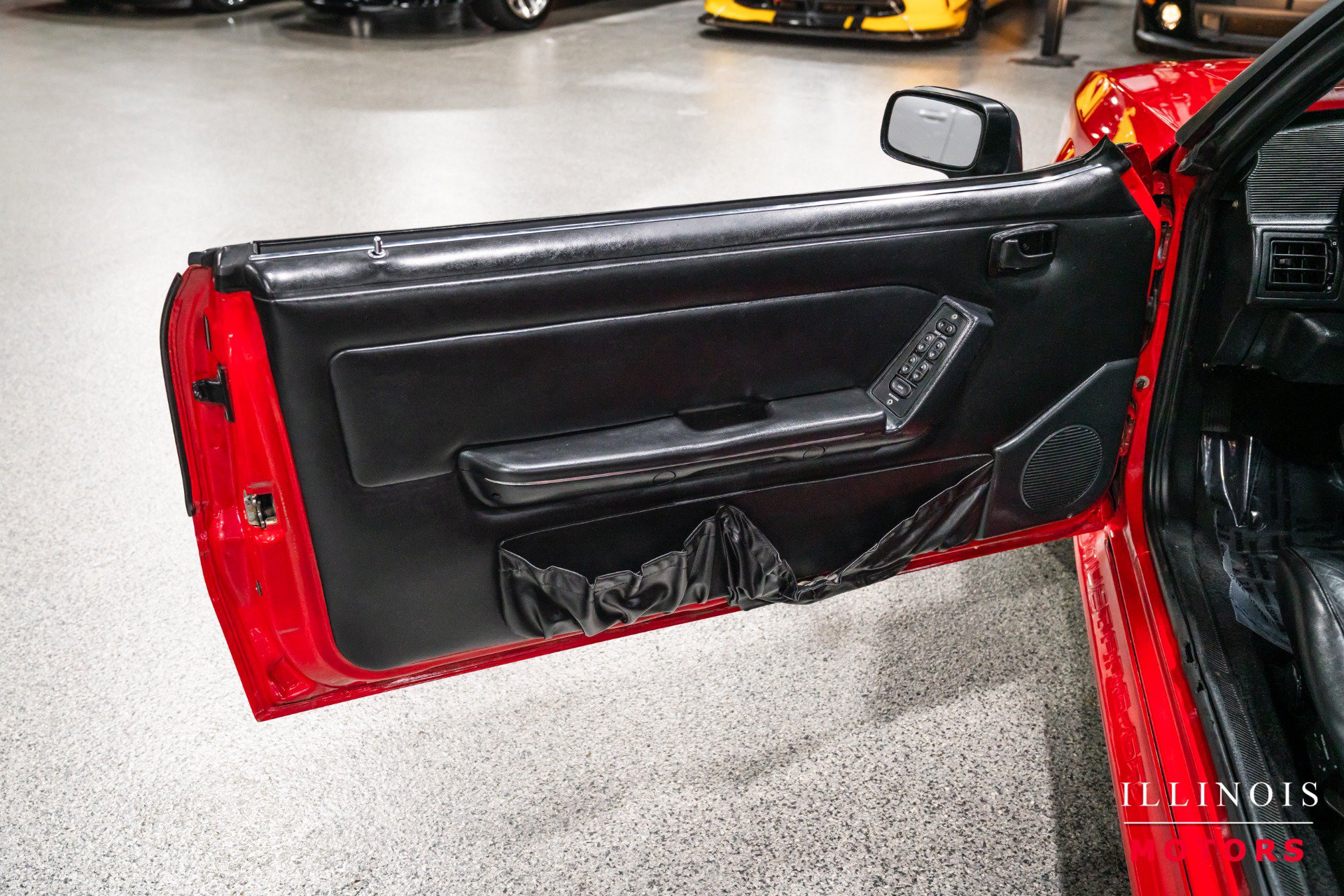 Used 1991 Ford Mustang GT RWD image 18
