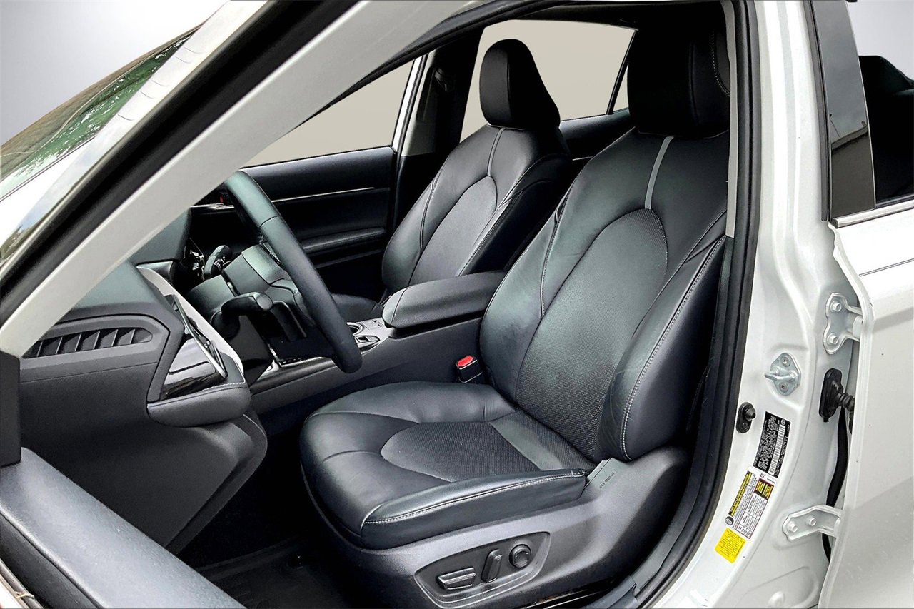 Used 2021 Toyota Camry XSE image 20