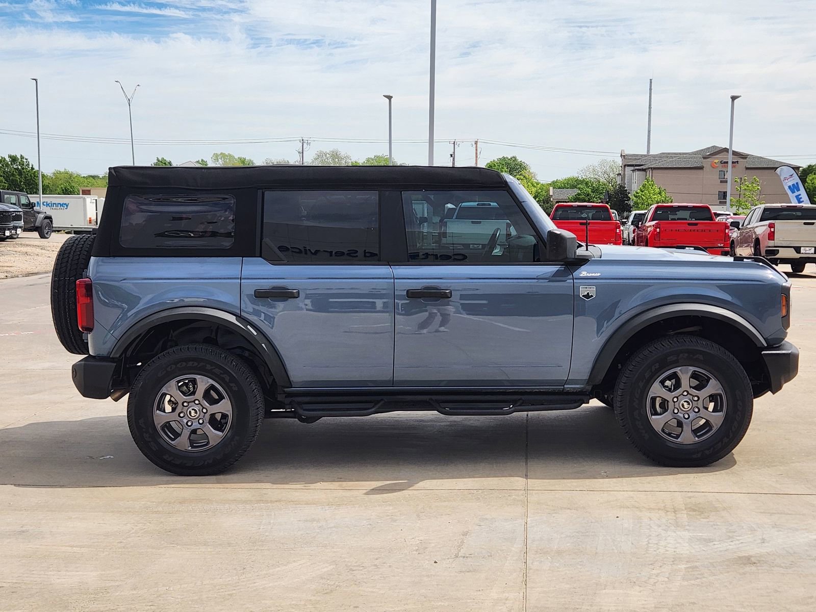 Used 2023 Ford Bronco Big Bend image 7