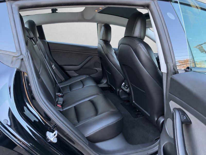 Used 2021 Tesla Model 3 Long Range AWD/4WD image 12
