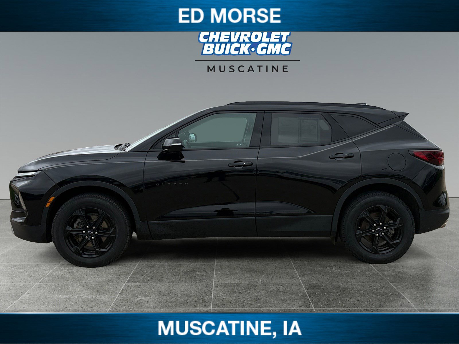 Used 2024 Chevrolet Blazer LT w/ Sound & Technology Package image 2