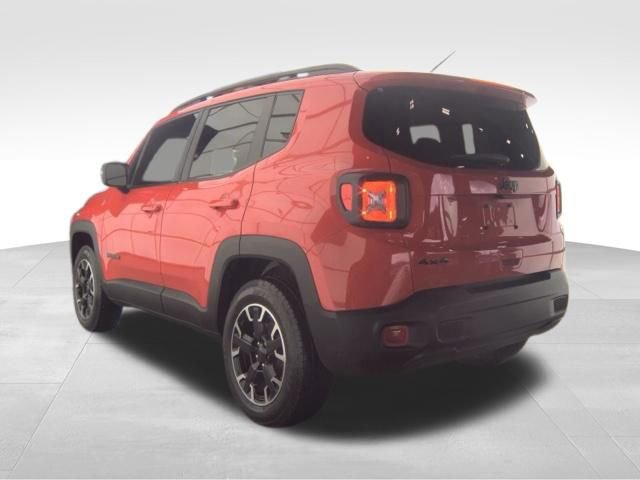 Used 2023 Jeep Renegade Latitude AWD/4WD image 8