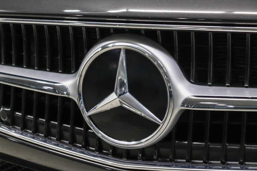 Used 2023 Mercedes-Benz C 300 Sedan image 14