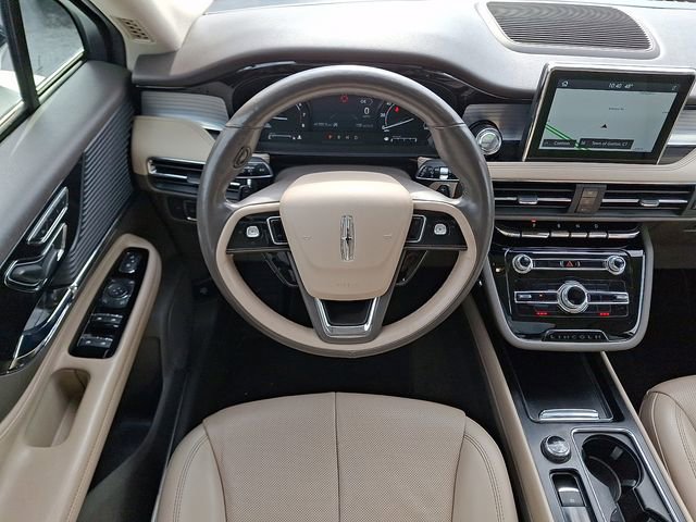 Used 2021 Lincoln Corsair AWD w/ Premium Package image 11