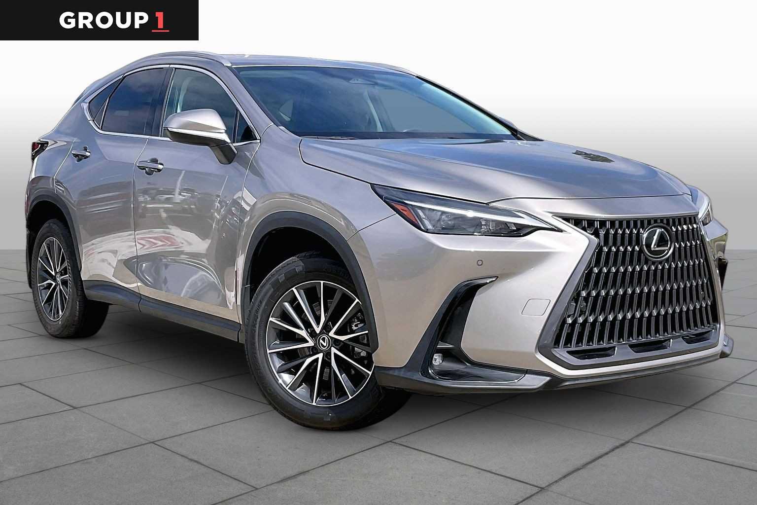 Used 2024 Lexus NX 250 FWD image 3