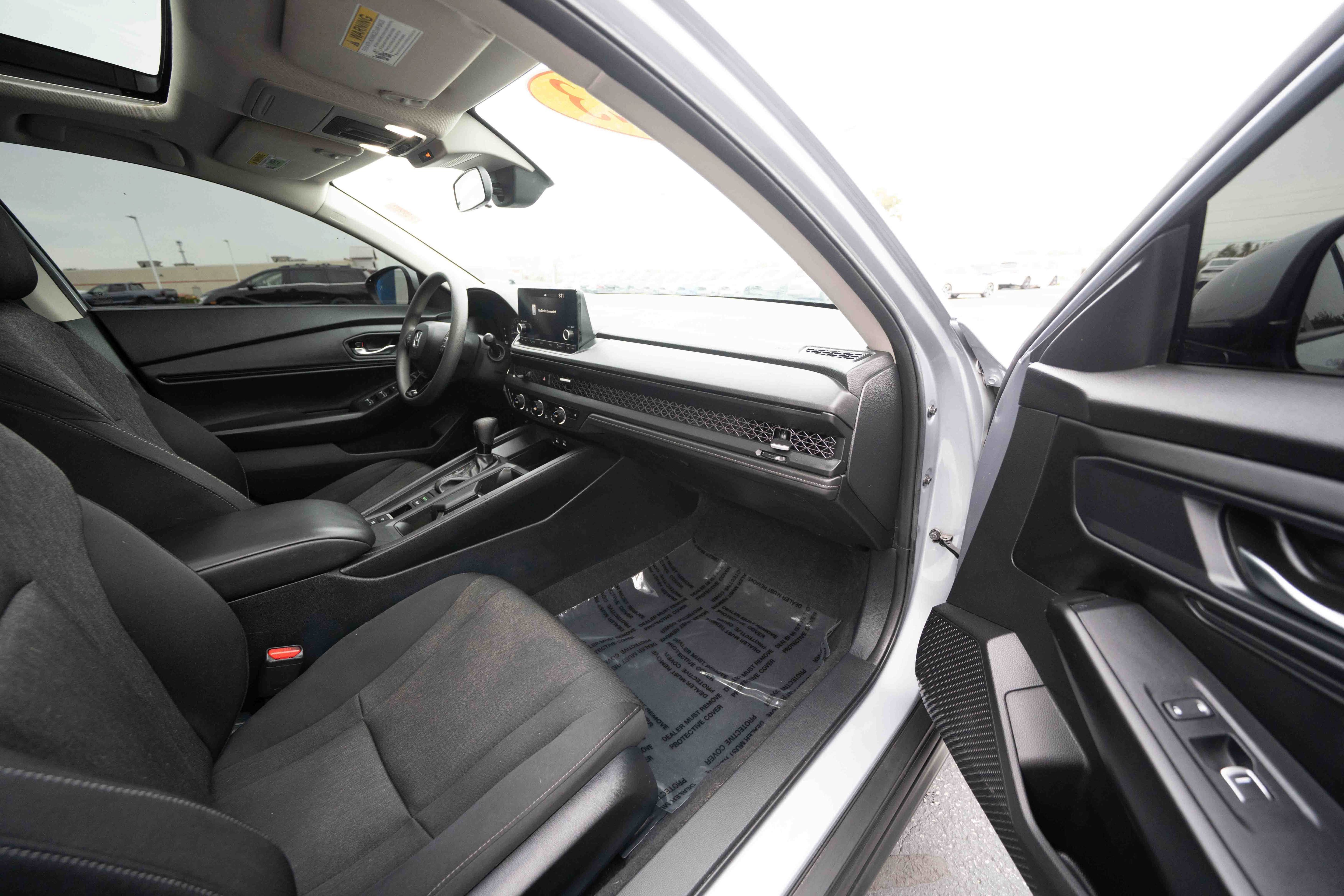 Used 2023 Honda Accord EX image 25