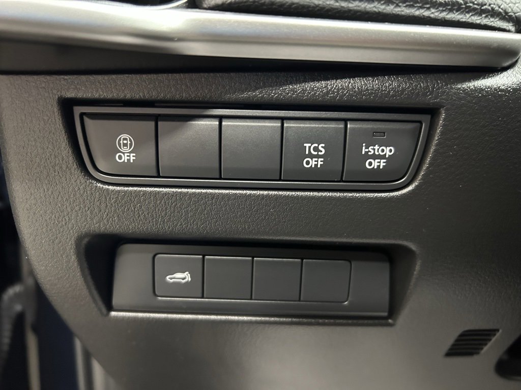 Used 2024 MAZDA CX-90 3.3 Turbo w/ Preferred Package image 16