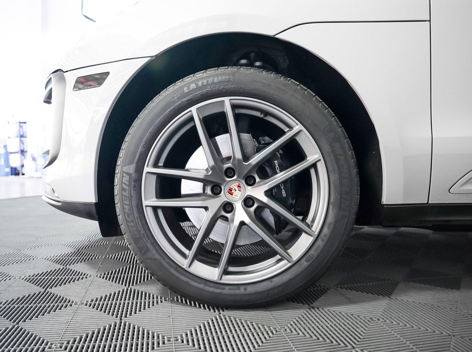 Certified 2022 Porsche Macan S w/ Premium Package Plus image 14