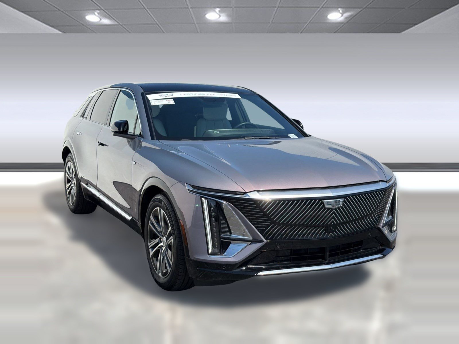 Used 2024 Cadillac Lyriq Luxury RWD image 6