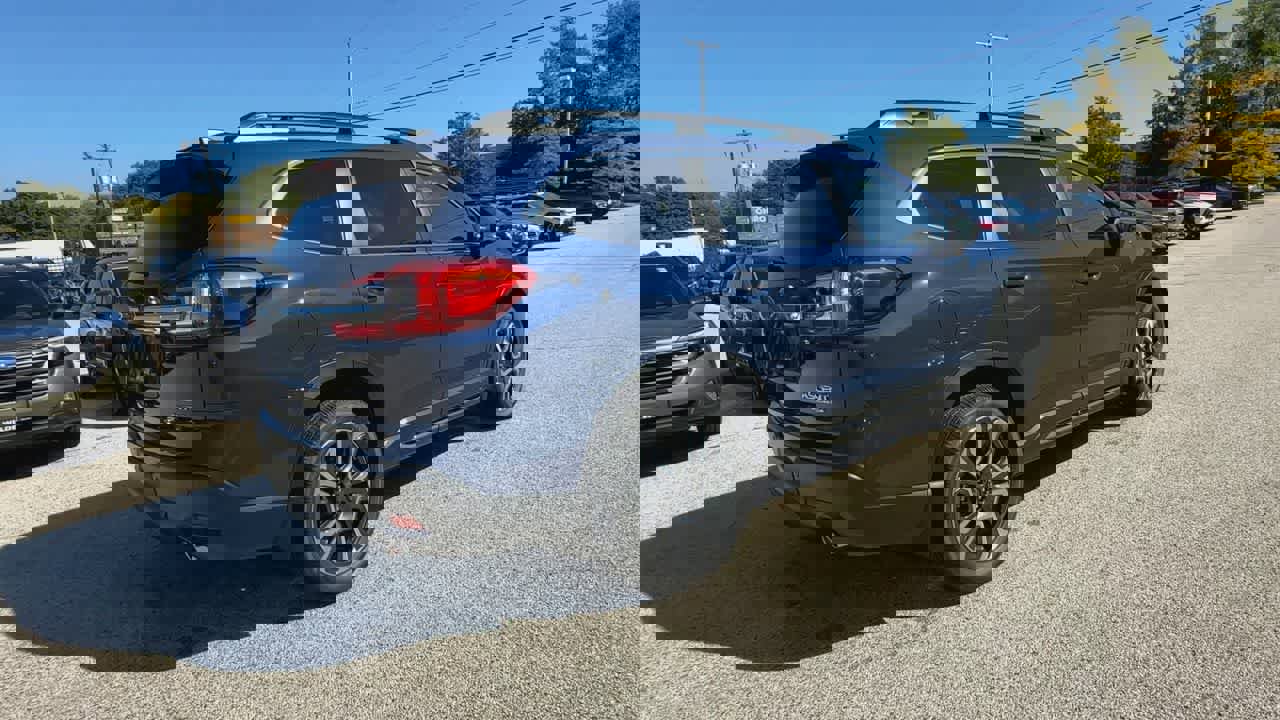 New 2025 Subaru Ascent Limited image 8