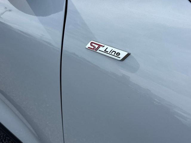 Used 2025 Ford Escape ST-Line image 8