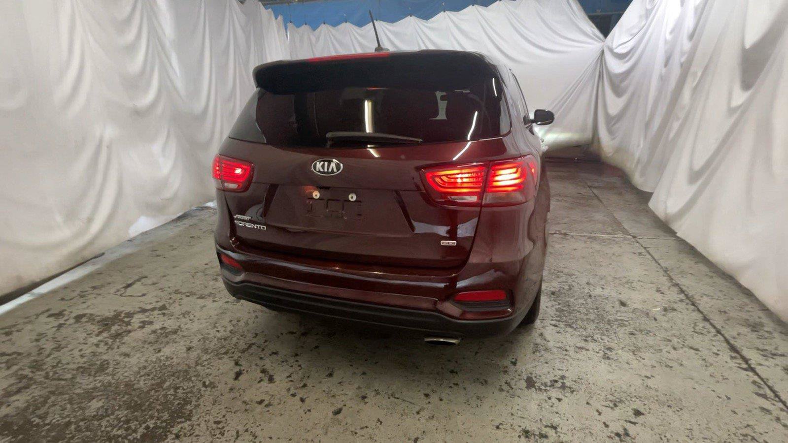 Used 2019 Kia Sorento AWD image 7