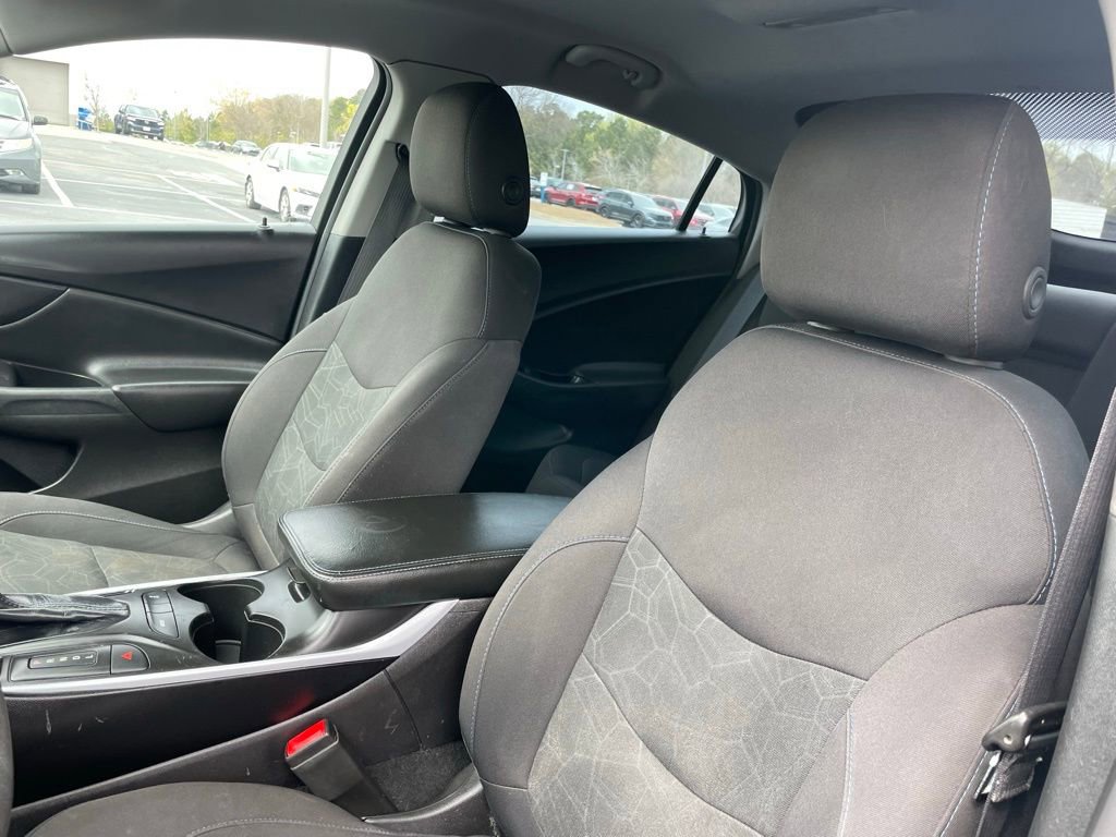 Used 2018 Chevrolet Volt LT image 25