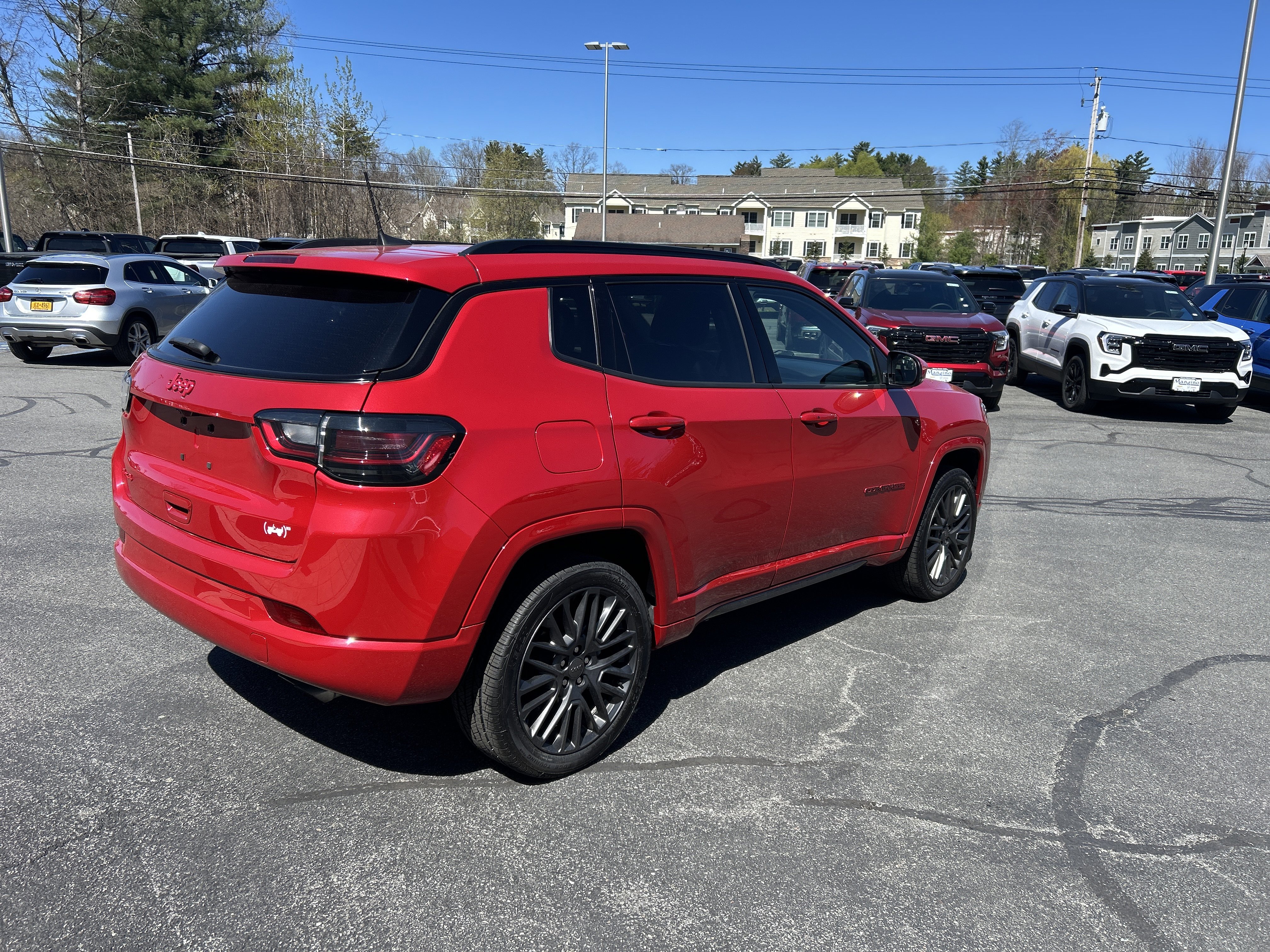 Used 2022 Jeep Compass Limited w/ (RED) Package AWD/4WD image 10