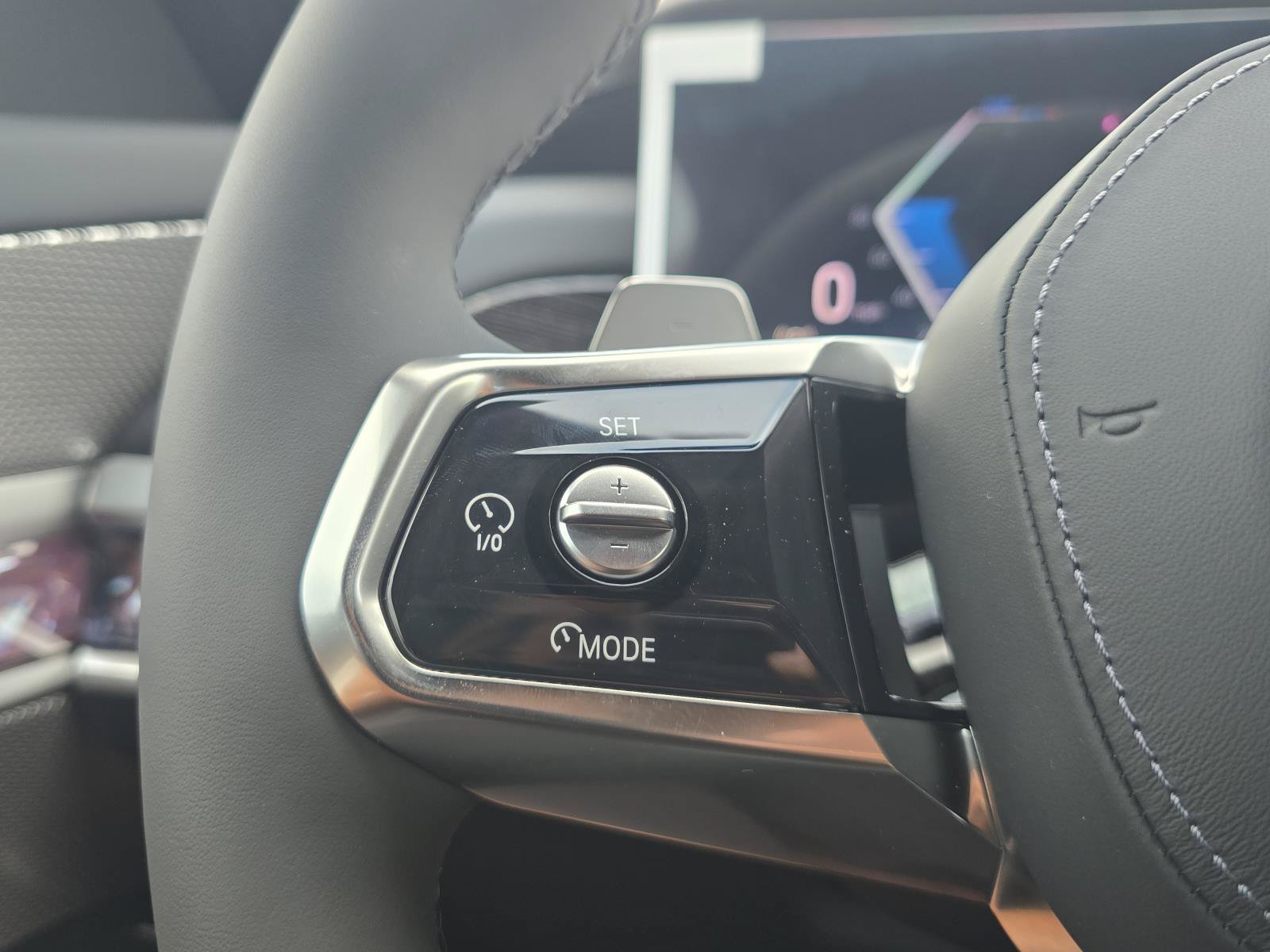 New 2026 BMW 750e xDrive AWD/4WD image 22