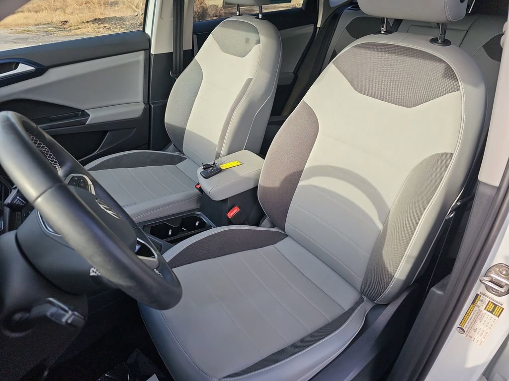 Used 2022 Volkswagen Taos SE w/ Panoramic Sunroof Package image 18