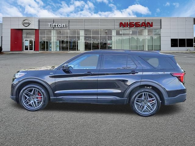 Used 2025 Ford Explorer ST-Line w/ ST-Line Street Pack AWD/4WD image 7