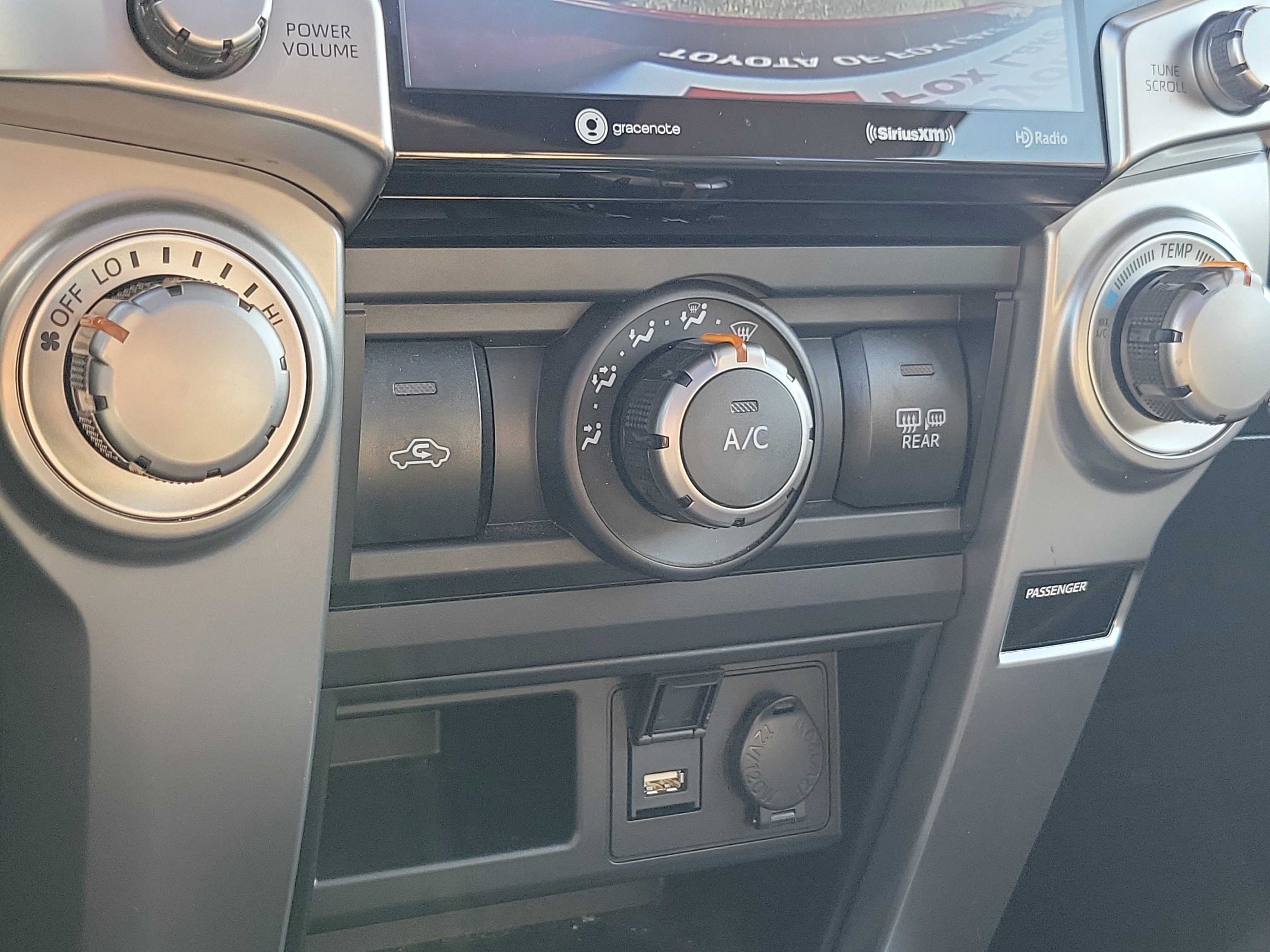 Used 2020 Toyota 4Runner SR5 Premium image 28