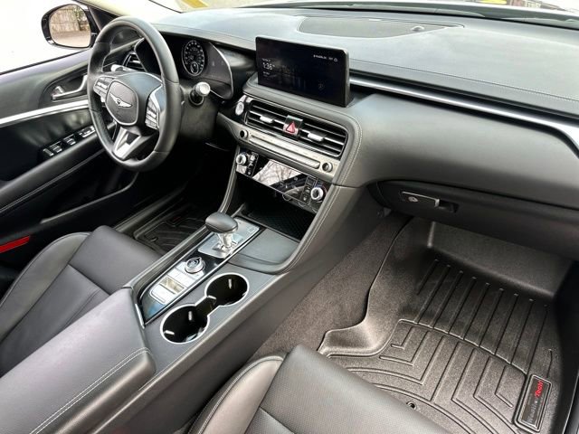 Used 2025 Genesis G70 2.5T image 15