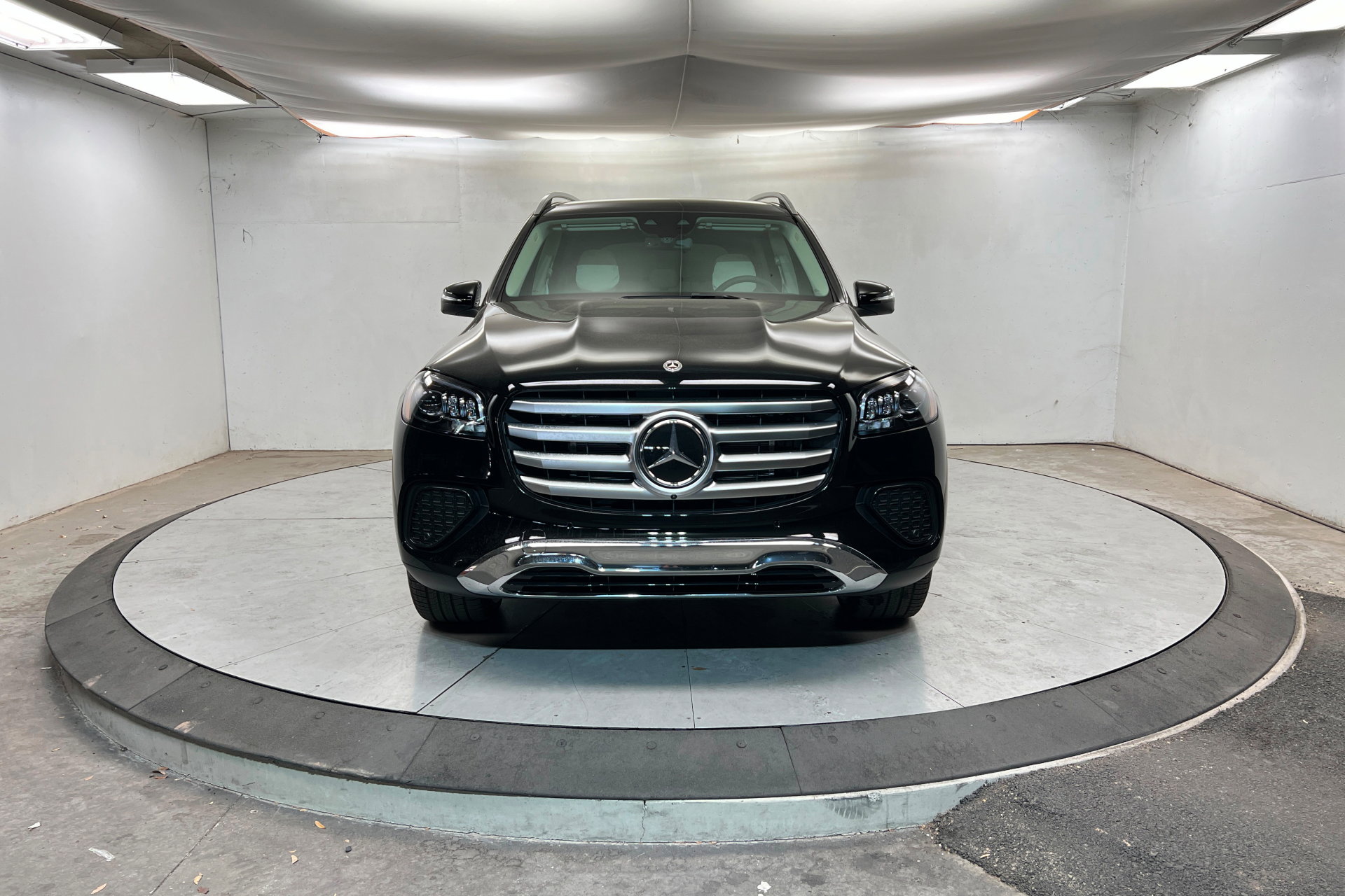 New 2026 Mercedes-Benz GLS 450 GLS 450 image 8