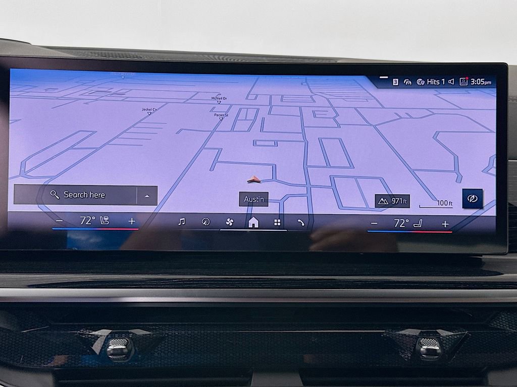 New 2026 BMW X6 xDrive40i w/ Climate Comfort Package image 12