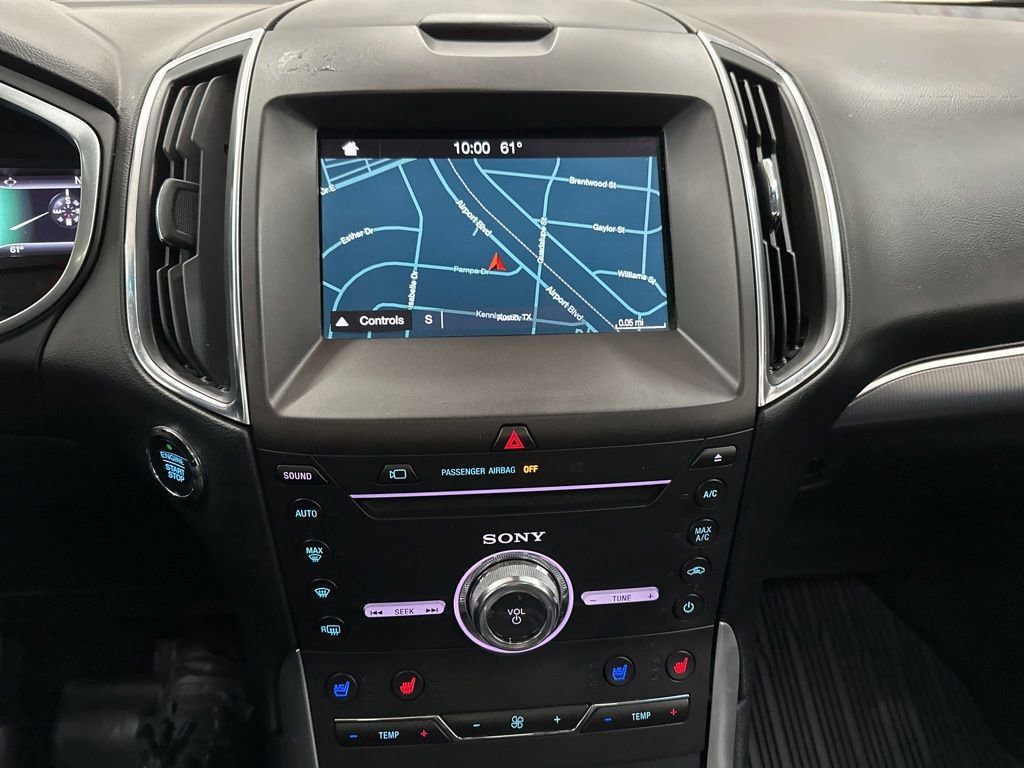 Used 2018 Ford Edge Titanium w/ Equipment Group 302A AWD/4WD image 14