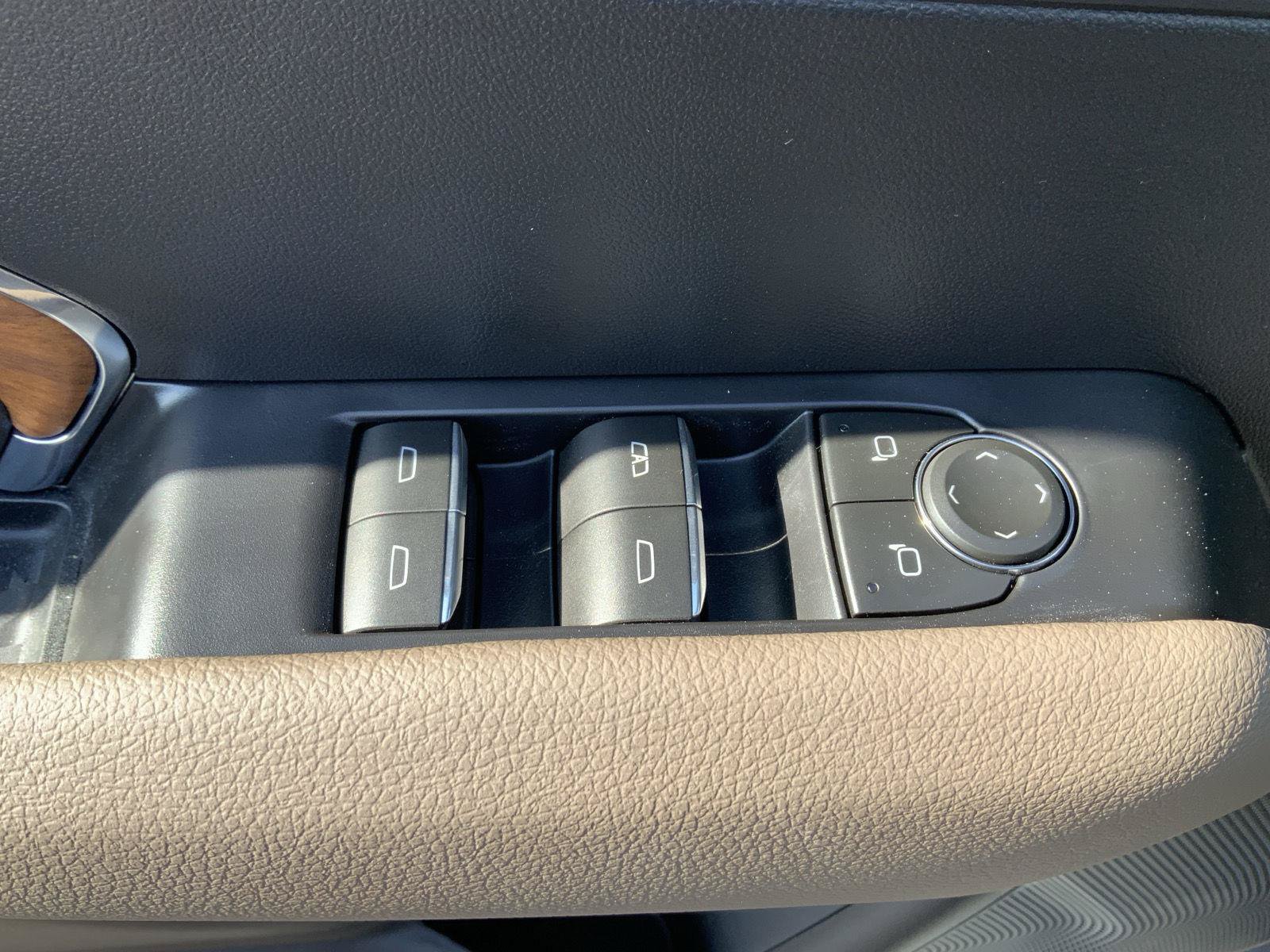 New 2026 GMC Canyon Denali AWD/4WD image 24