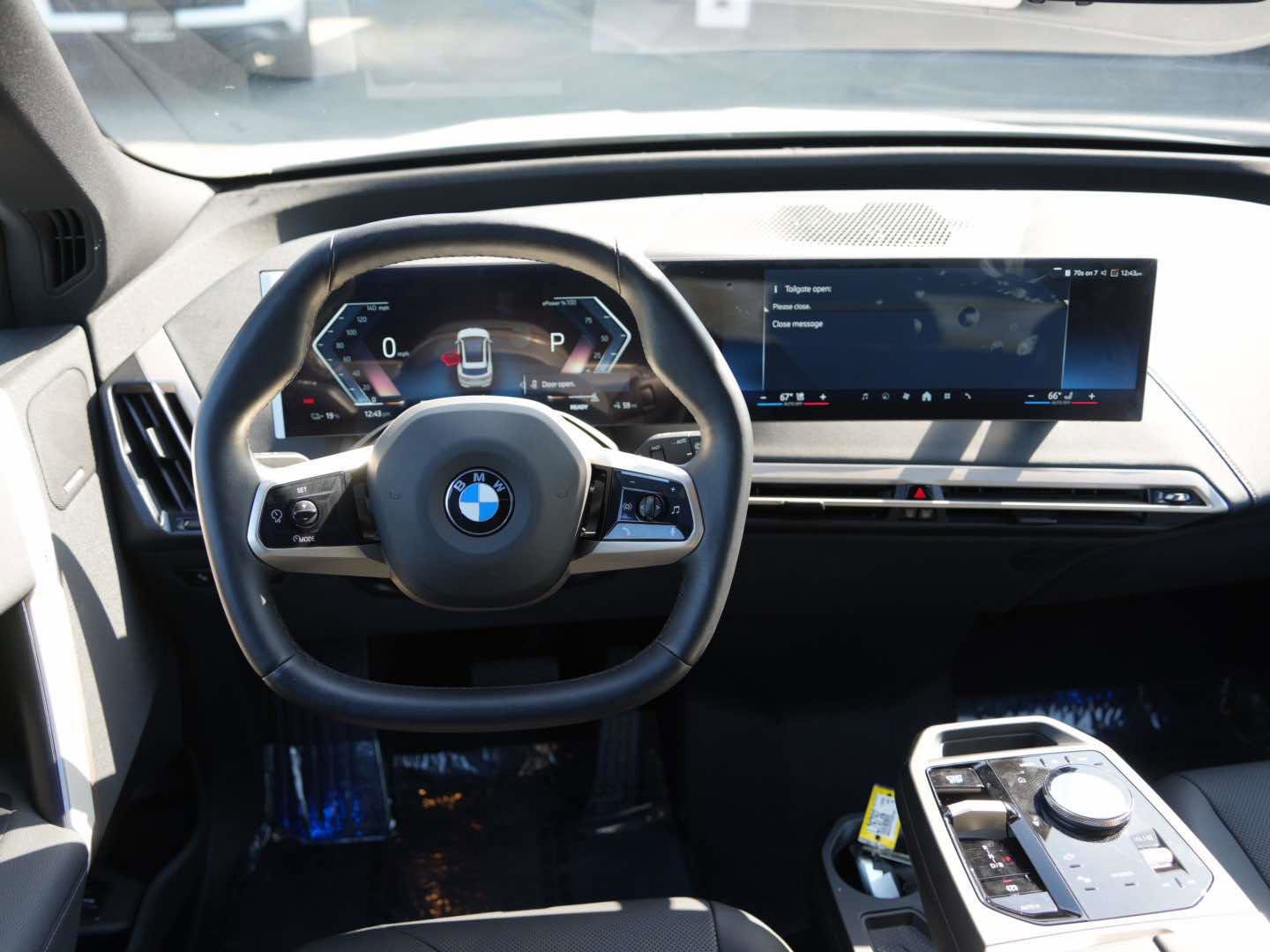Used 2026 BMW iX xDrive45 w/ Premium Package image 7