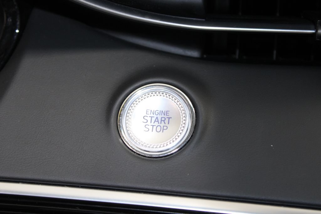 Used 2025 Genesis GV70 2.5T AWD/4WD image 40