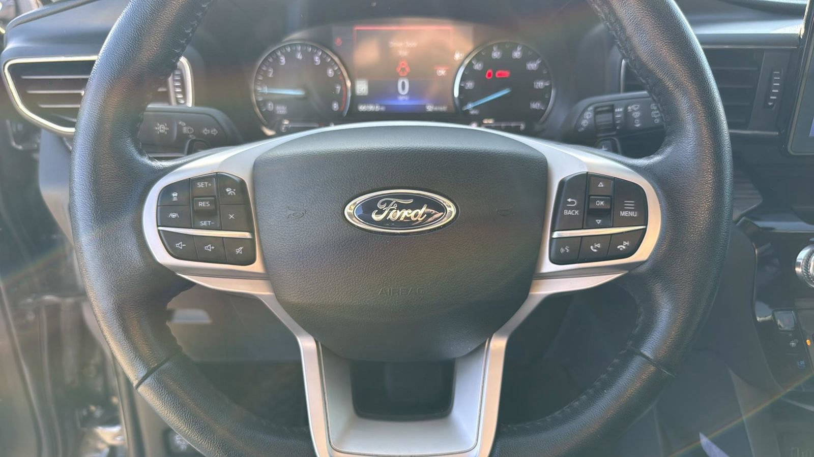 Used 2021 Ford Explorer Limited w/ Hybrid Equipment Group 310A image 15