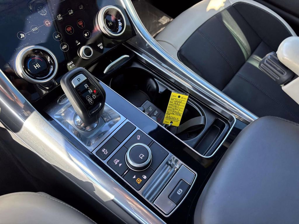 Used 2020 Land Rover Range Rover Sport HST image 18