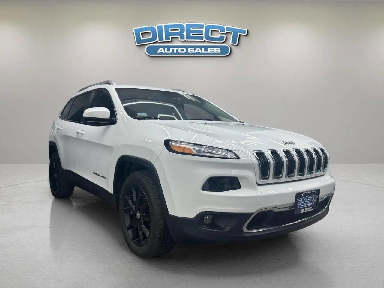 Used 2014 Jeep Cherokee Limited w/ Luxury Group AWD/4WD image 1