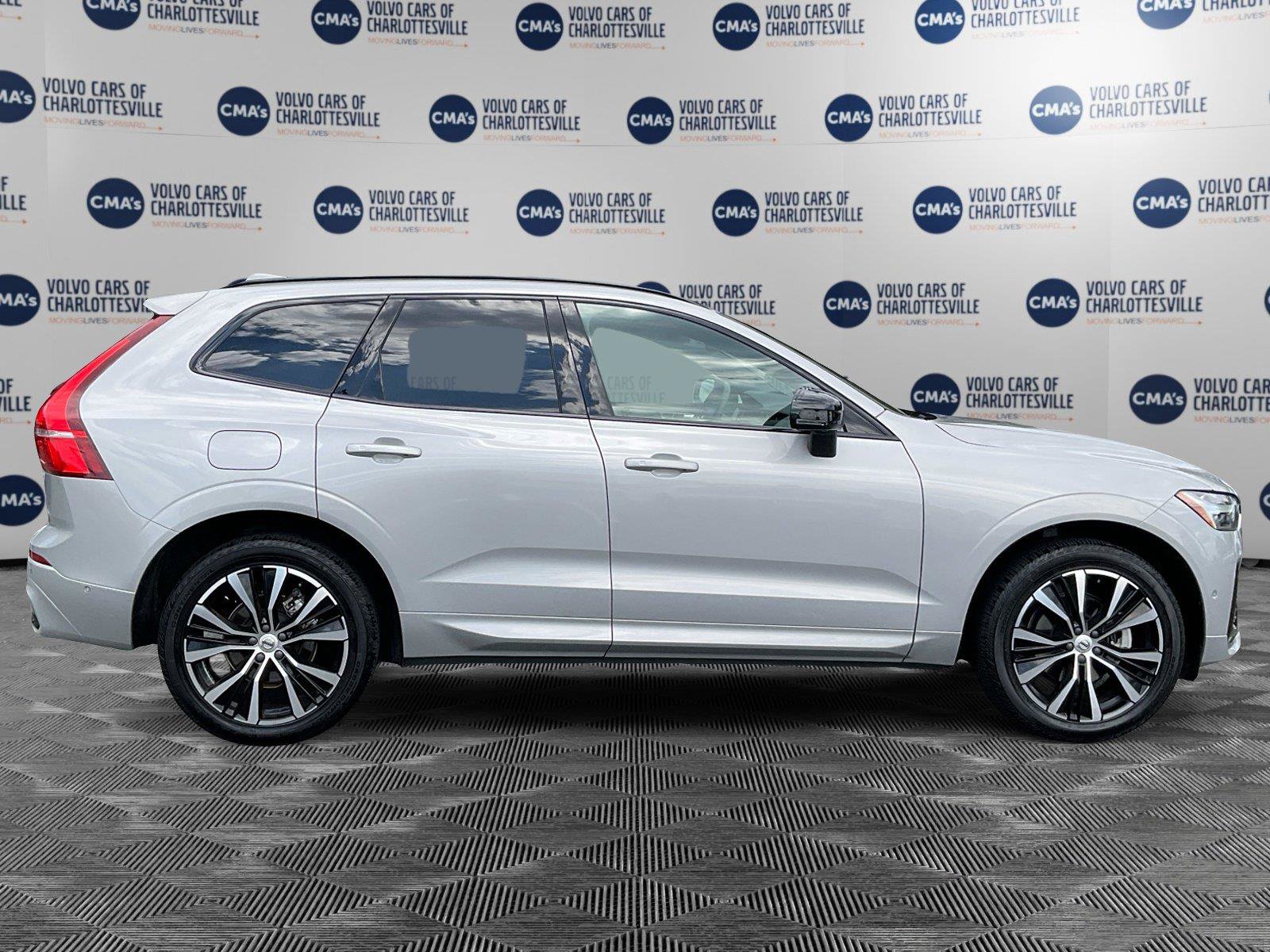 Certified 2023 Volvo XC60 B5 Ultimate w/ Climate Package AWD/4WD image 5