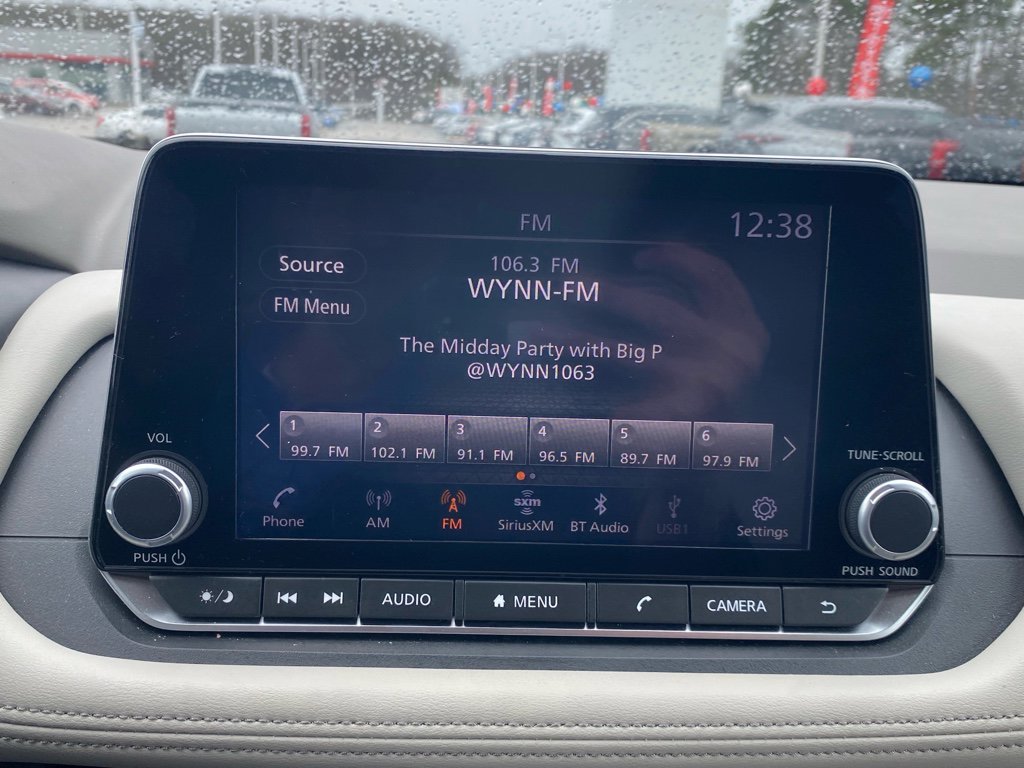 Used 2024 Nissan Rogue SV image 19