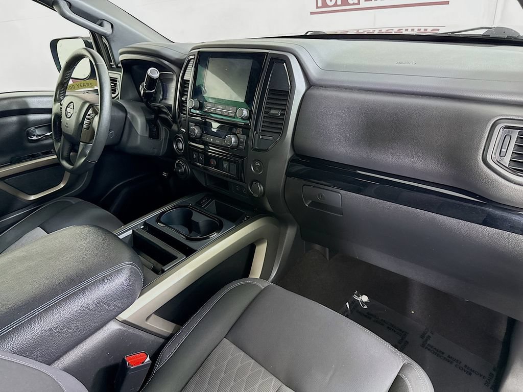 Certified 2024 Nissan Titan SV w/ SV Bronze Edition Package AWD/4WD image 32