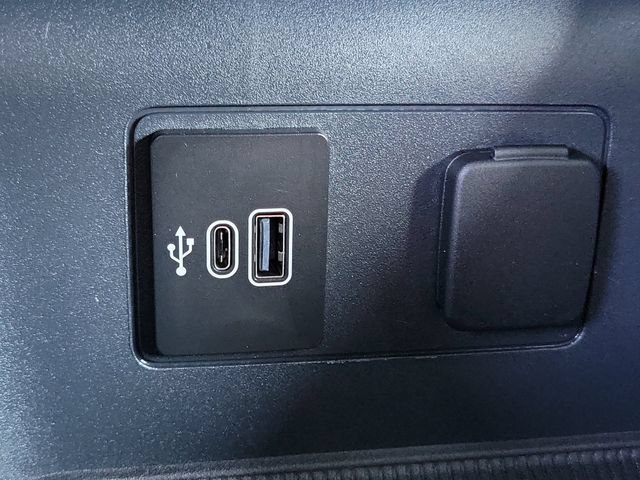 Used 2026 Ford Explorer Active w/ Active Comfort Package RWD image 15