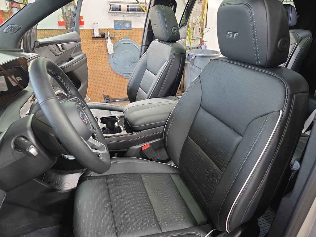 New 2026 Buick Enclave Sport Touring w/ Power Package image 17