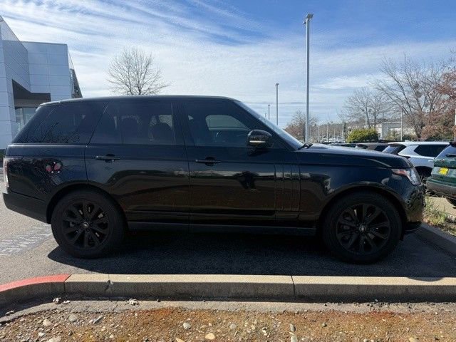 Used 2014 Land Rover Range Rover Supercharged image 2