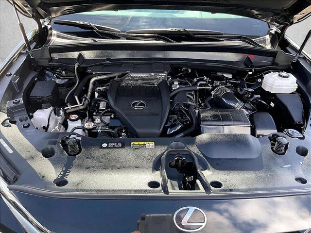 Used 2025 Lexus TX 500h AWD w/ Technology Package image 11