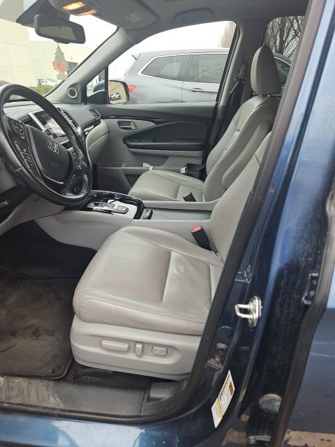 Used 2016 Honda Pilot Touring image 3