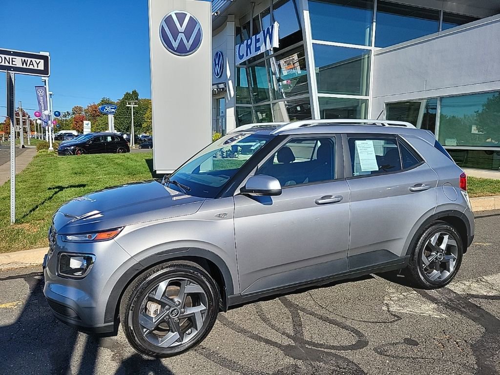 Used 2023 Hyundai Venue SEL