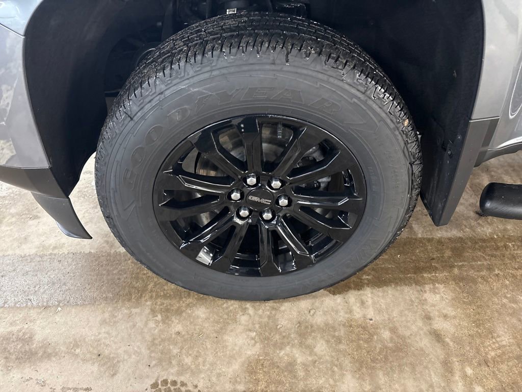 Certified 2022 GMC Canyon Elevation w/ Elevation Premium Package image 11