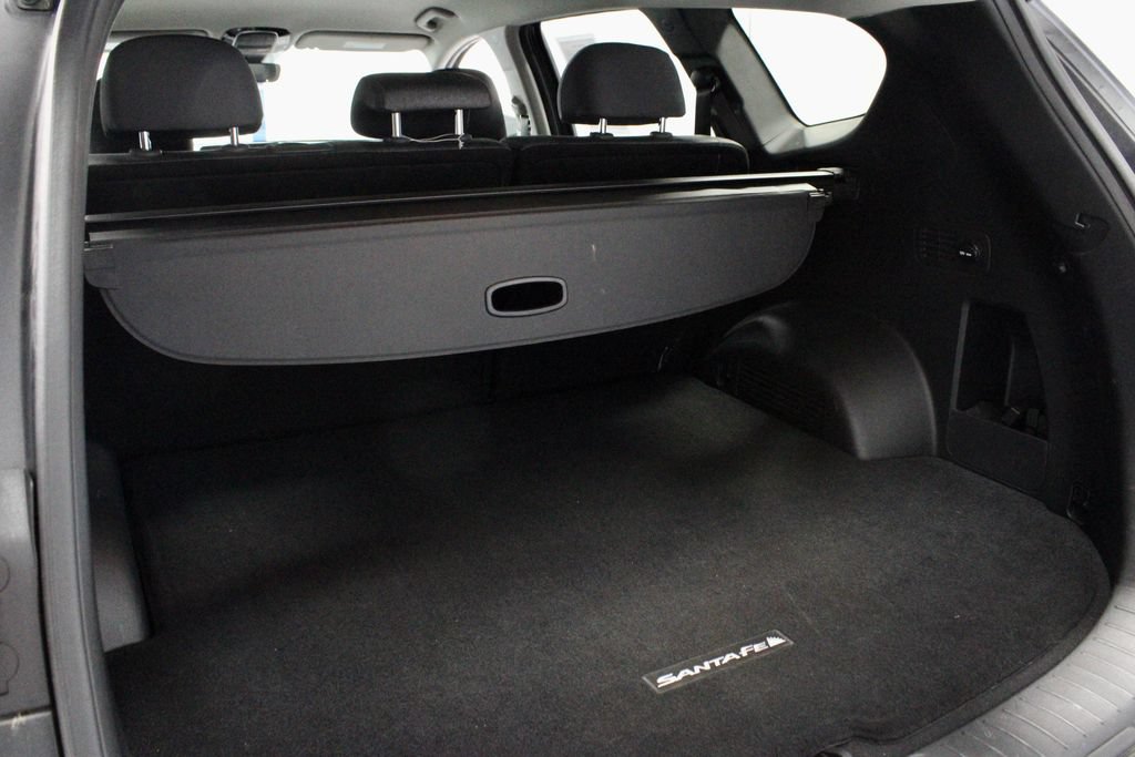 Certified 2023 Hyundai Santa Fe SEL w/ Cargo Package AWD/4WD image 16