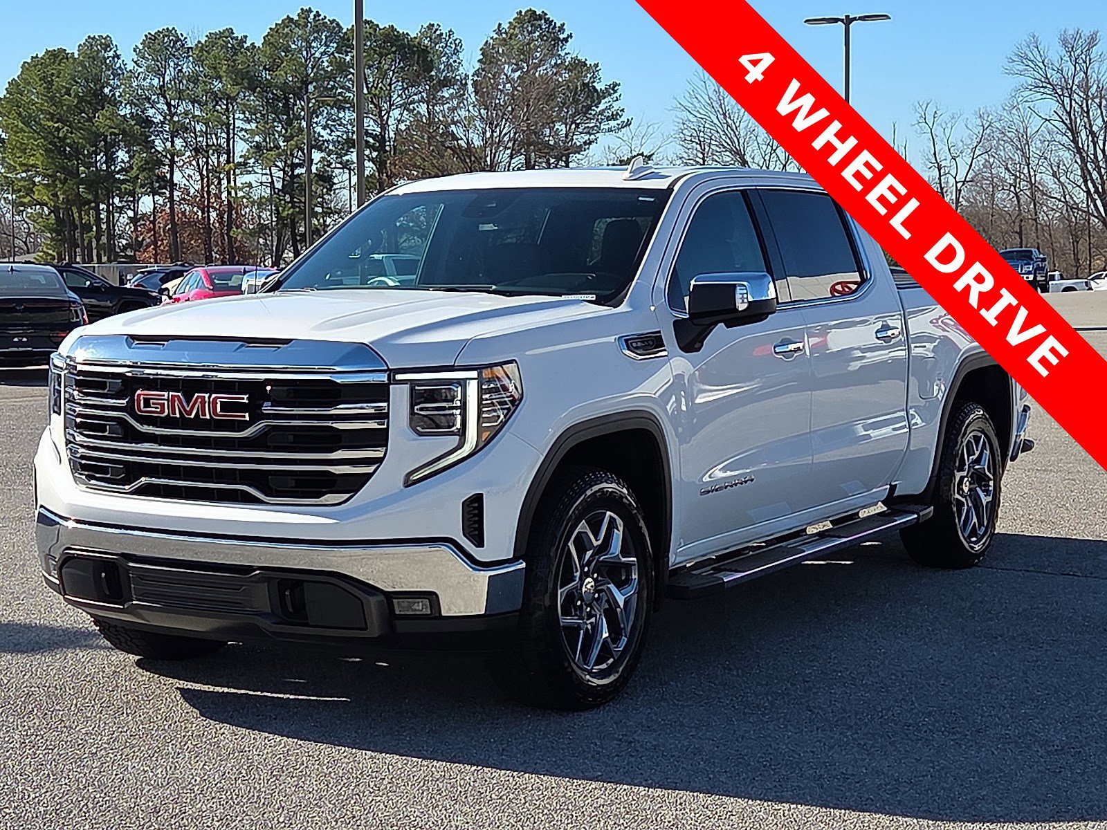 Used 2023 GMC Sierra 1500 SLT w/ SLT Convenience Package image 2