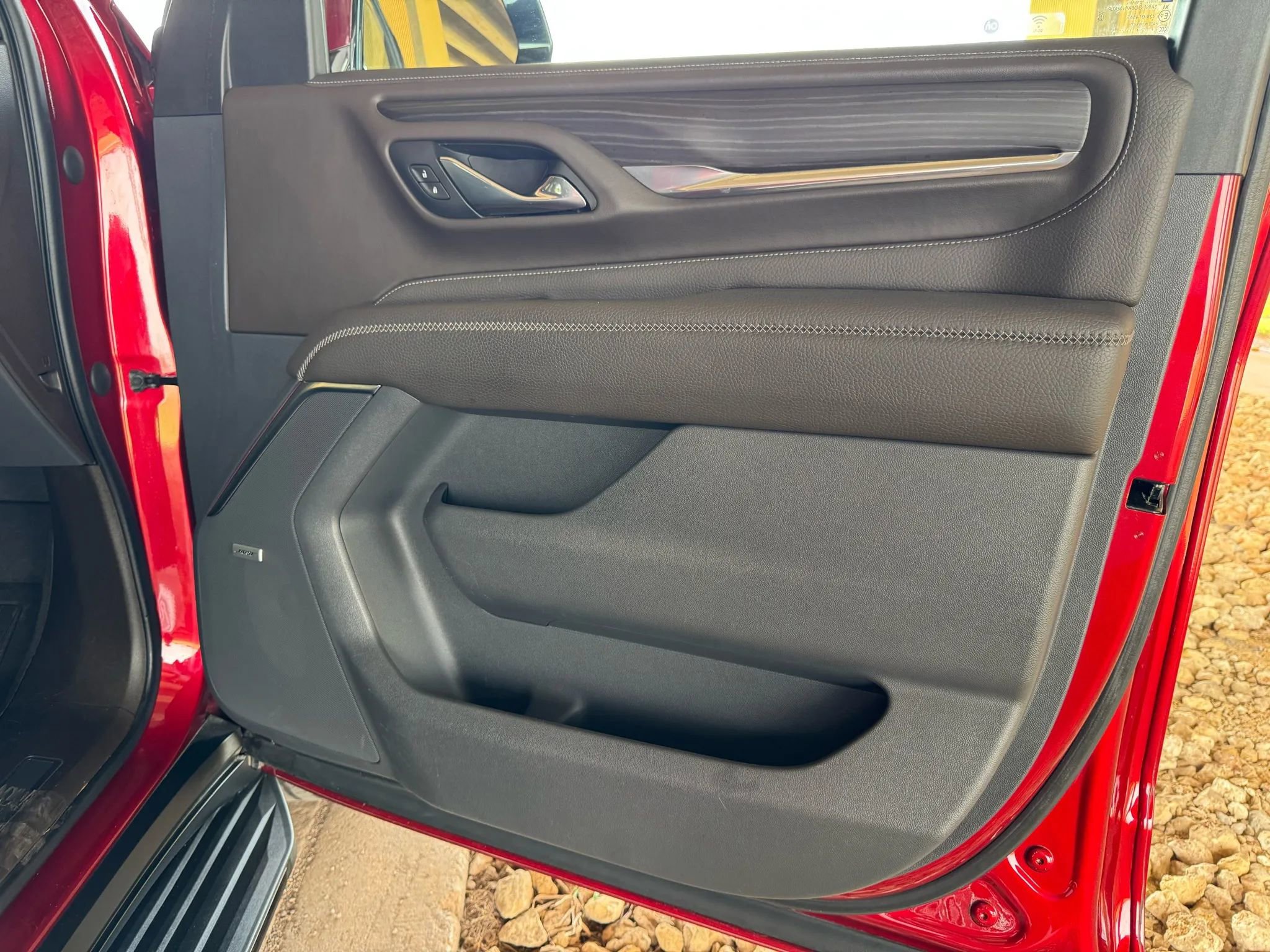 Used 2021 GMC Yukon Denali image 30