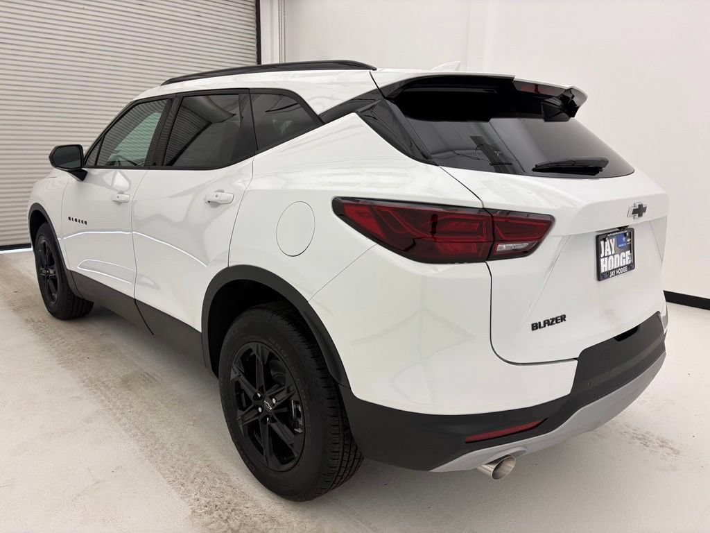 New 2026 Chevrolet Blazer LT w/ Convenience Package FWD image 19